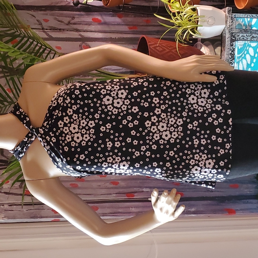 MICHAEL KORS Black-and-white floral print halter type top Small EUC - Picture 2 of 7